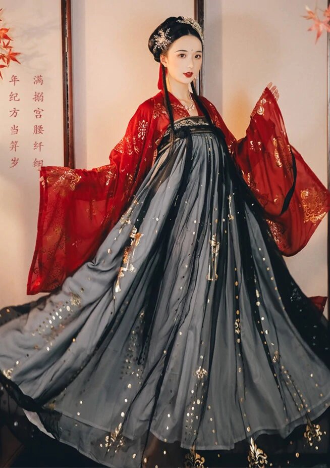 Modernizing Classic Cheongsam Qipao for Everyday Wear in Spring and Autumn