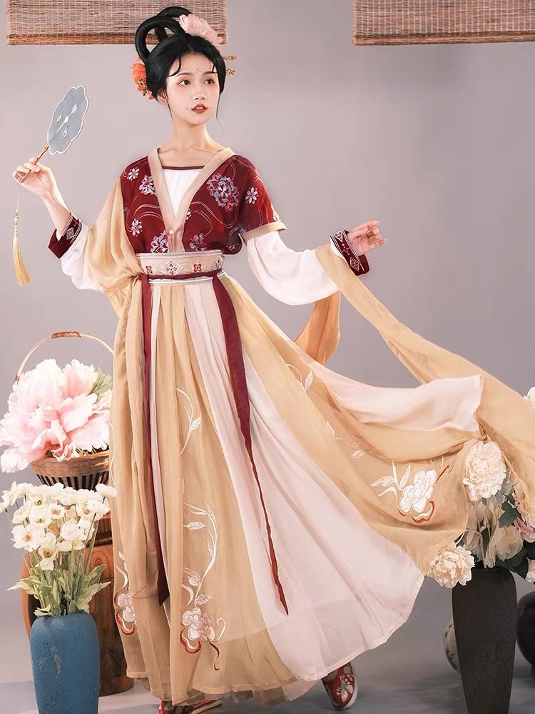 Wine Red Cheongsam:A Glamor of Traditional Elegance Wine Red Cheongsam:A Glamor of Traditional Elegance