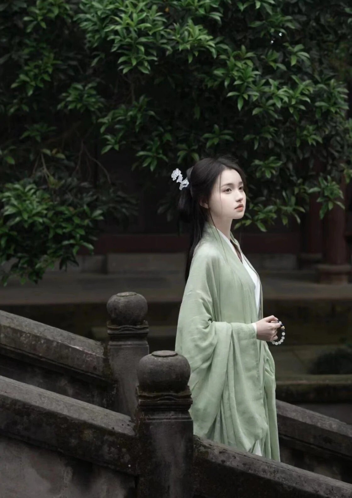 Everyday Life in Traditional Hanfu:A 13-Year-Old Students Perspective