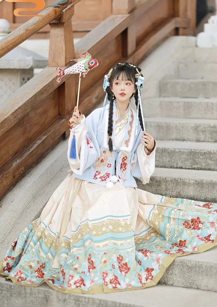 The Charm of Cheongsam-Style Mid-Length Skirt with a Flavor of Traditional Elegance The Charm of Cheongsam-Style Mid-Length Skirt with a Flavor of Traditional Elegance