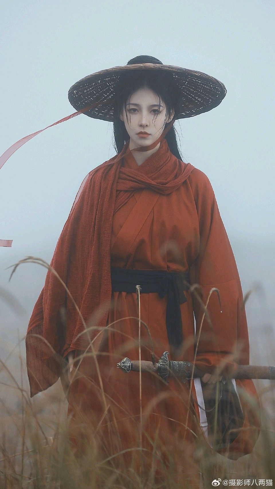 Elegant Hanfu at Linglong Pavilion:A Journey Through Traditional Chinese Beauty