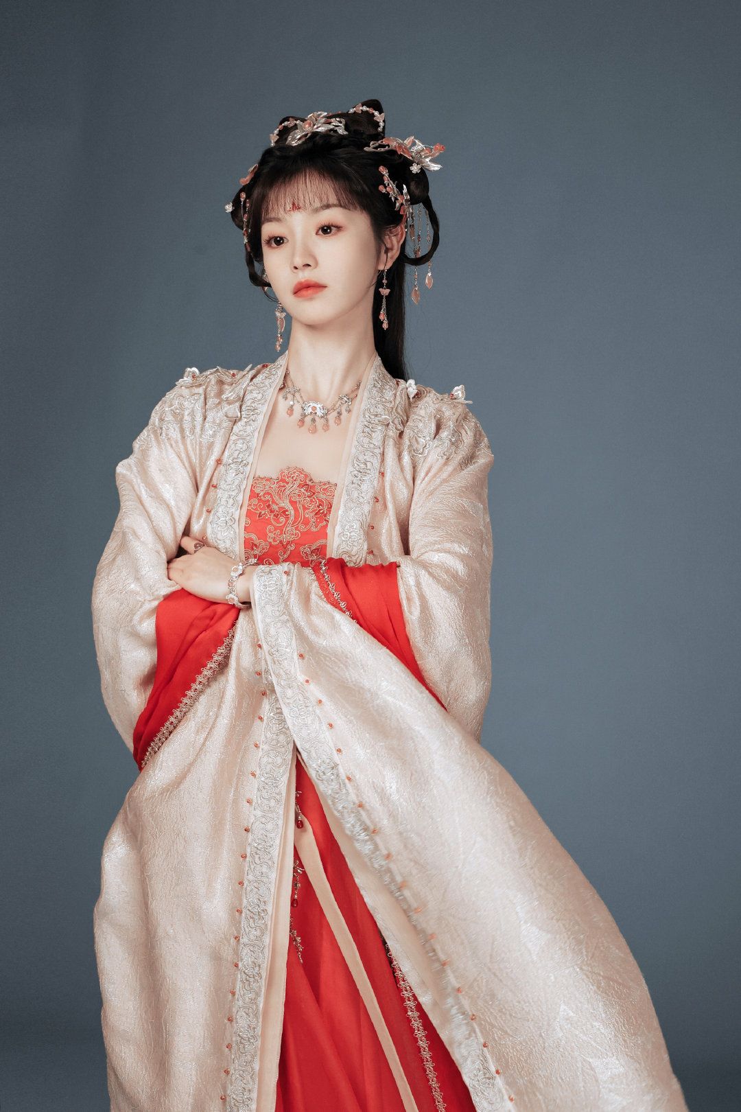Traditional Chinese-Style Womens Tang Suit with Half-Sleeve