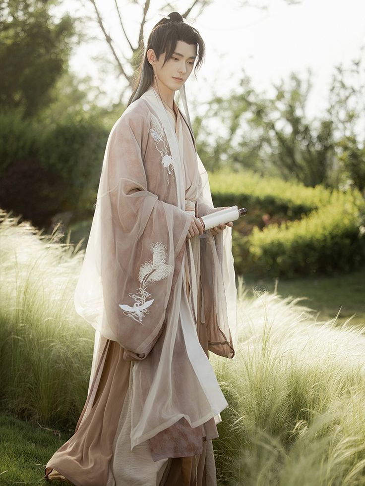 The Journey of Thirteen Surplus Hanfu at Age 13:Embracing Traditional Beauty