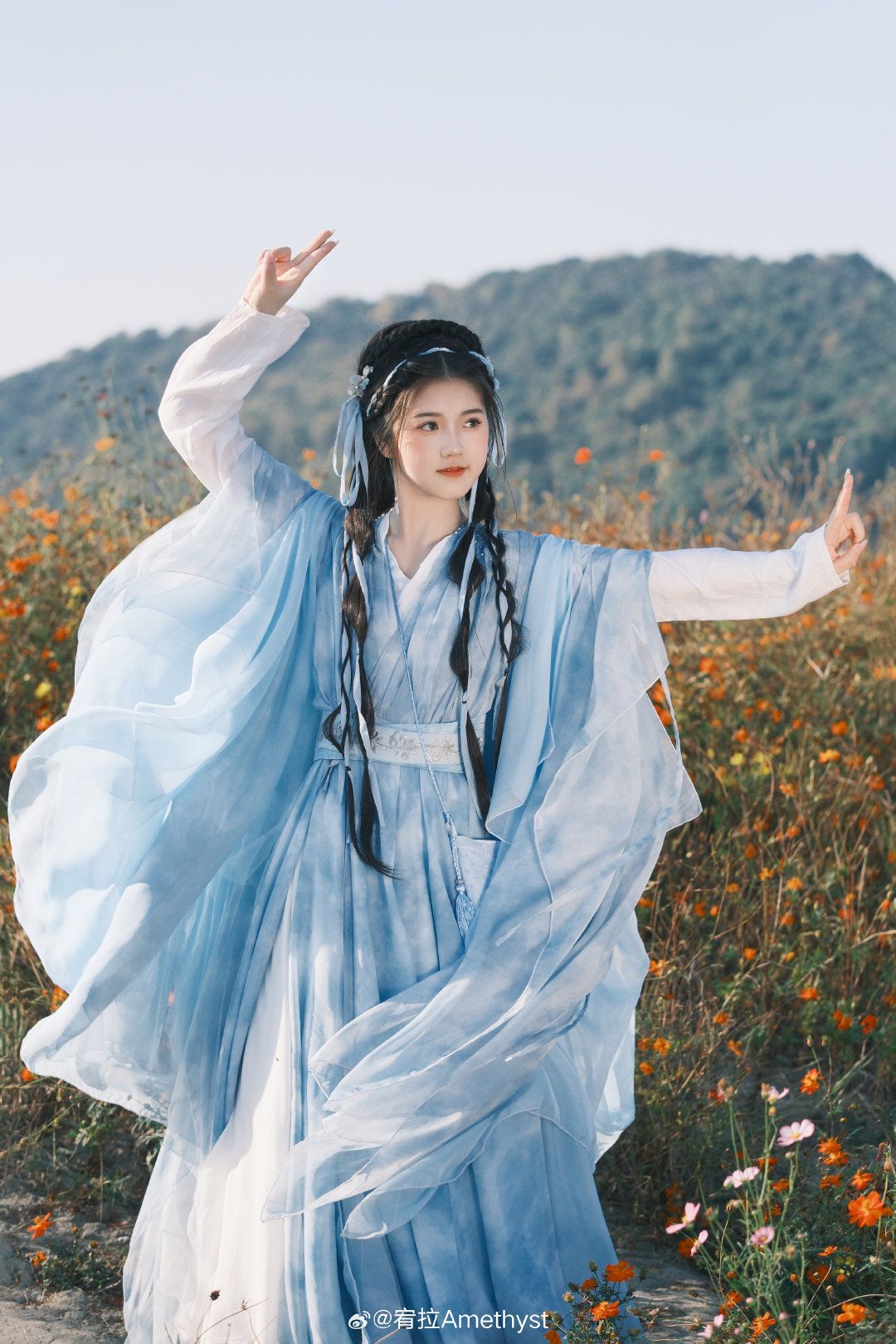 The Elegance of High-End Satin-Finished Cheongsam:A Blend of Tradition and Modernity The Elegance of High-End Satin-Finished Cheongsam:A Blend of Tradition and Modernity