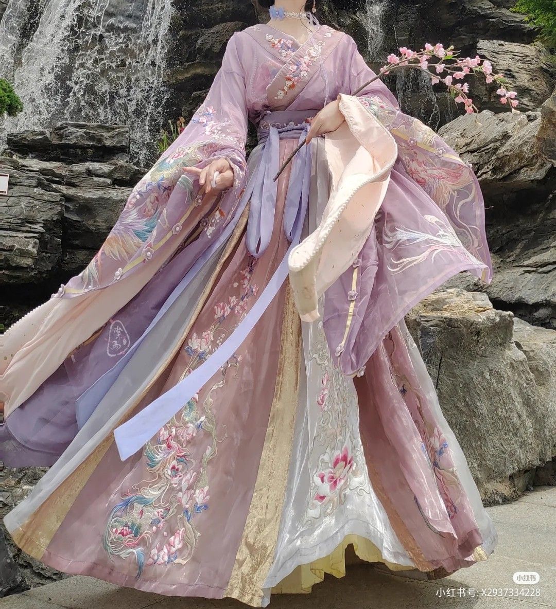 Hanfu Style Little God of Wealth:Material Resources for Inspiration
