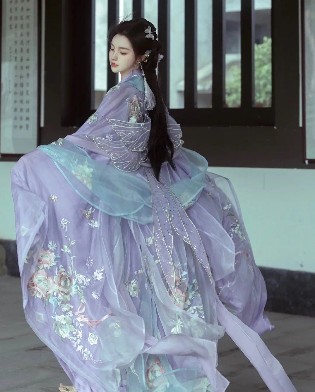 Childrens Guzheng Performance Attire:The Revival of Traditional Hanfu Fashion