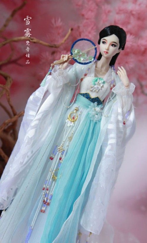 Summer 2024:The New Wave of Cheongsam Radiating Whiteness Like Never Before Summer 2024:The New Wave of Cheongsam Radiating Whiteness Like Never Before
