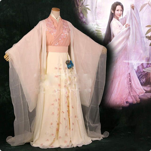 The Rise of Cheongsam in Student Fashion:The Case of the Qipao Skirt for Female Students