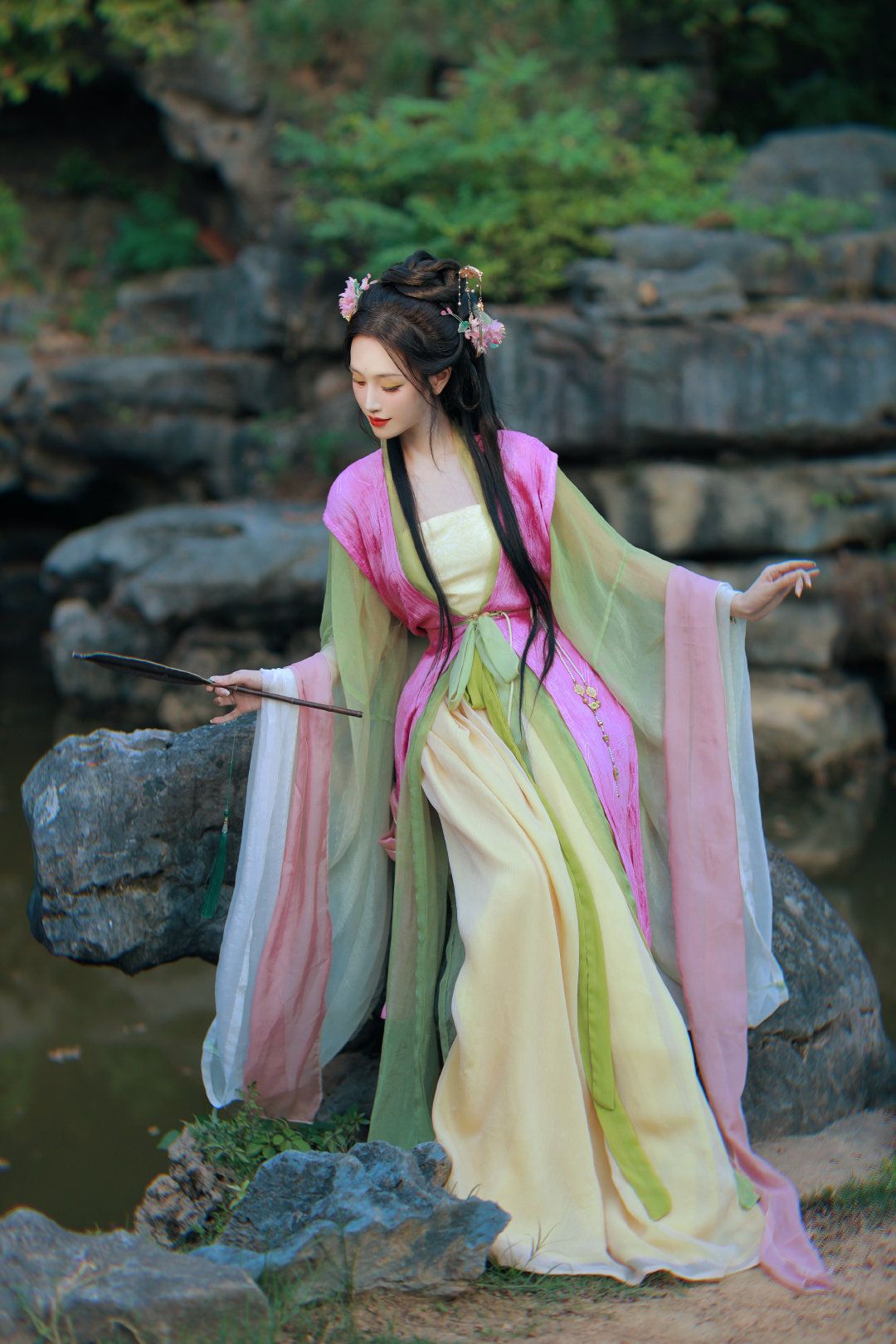 Embracing Traditional Elegance:The Rise of Modern Chinese-Style Hanfu Dress with a New Look