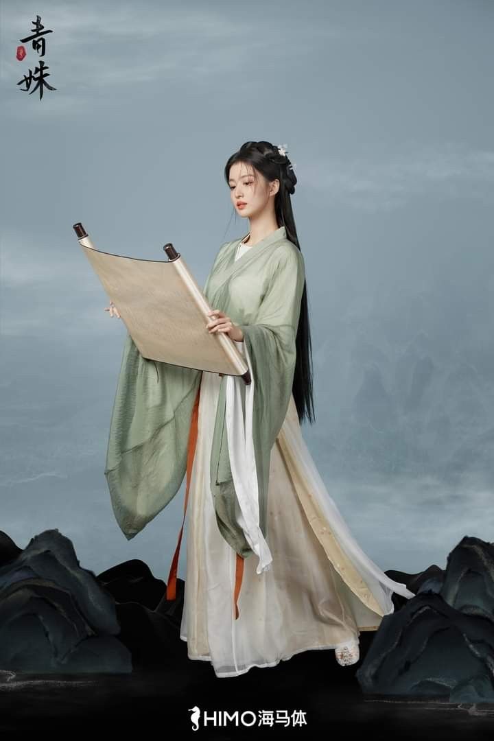 The Original Hanfu Fashion of Rongdai:A Journey Through Traditional Elegance