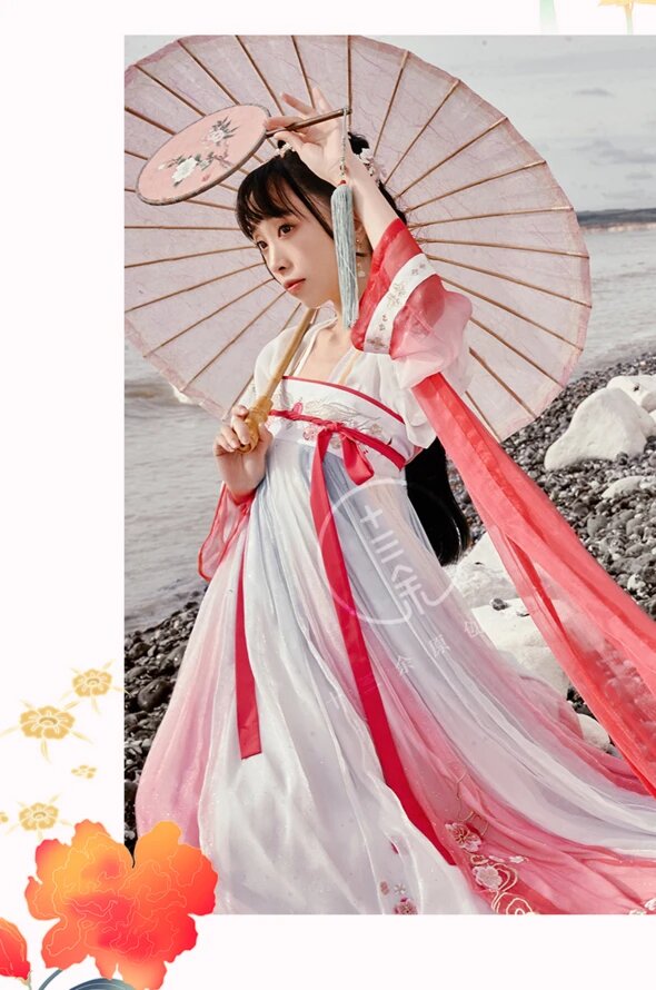 The Equestrian Charm of Ma-Face Skirt and Ancient Hair Ribbons
