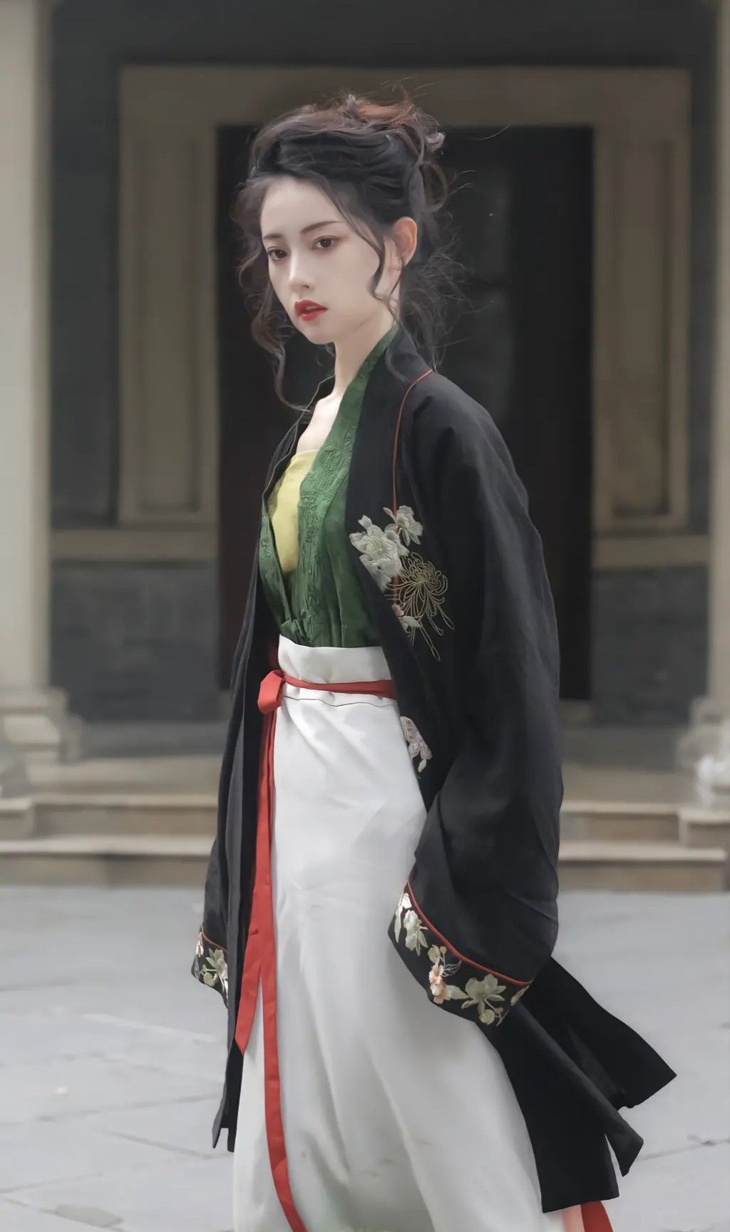 The Allure of Traditional Chinese Cheongsam:The Long-lived Style of the Republic Era