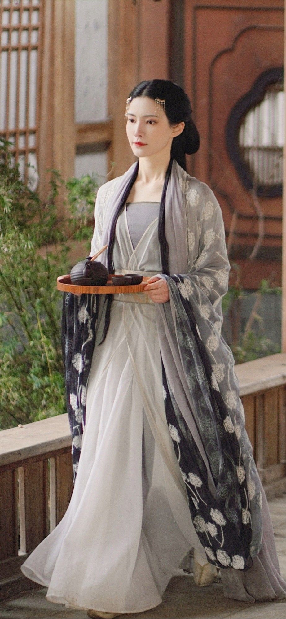 The Beauty of Hanfu Fashion for Plus-Size Girl Children:A Journey into the World of微胖汉服小女神 The Beauty of Hanfu Fashion for Plus-Size Girl Children:A Journey into the World of微胖汉服小女神