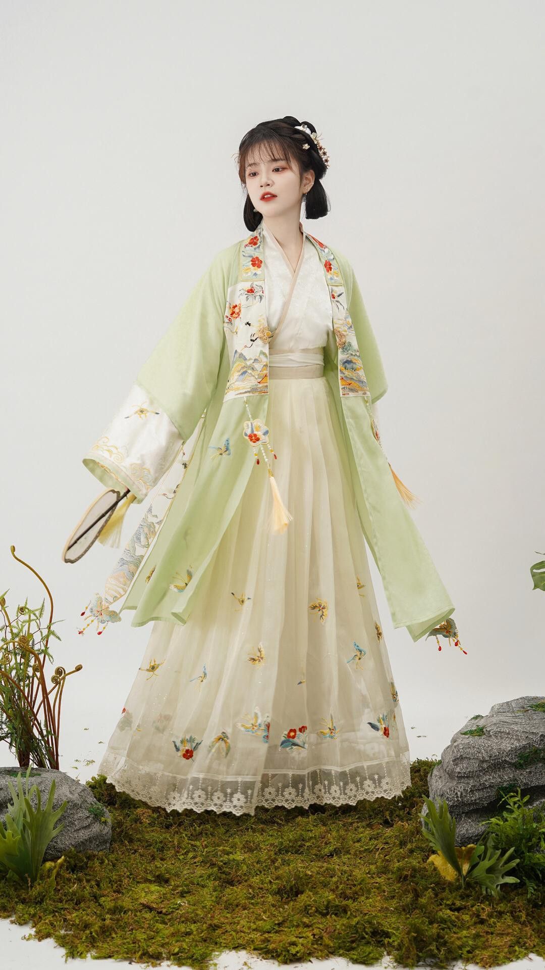 The Elegance of Cheongsam Dress for Women:A Guide to Stylish Qipao Fashion