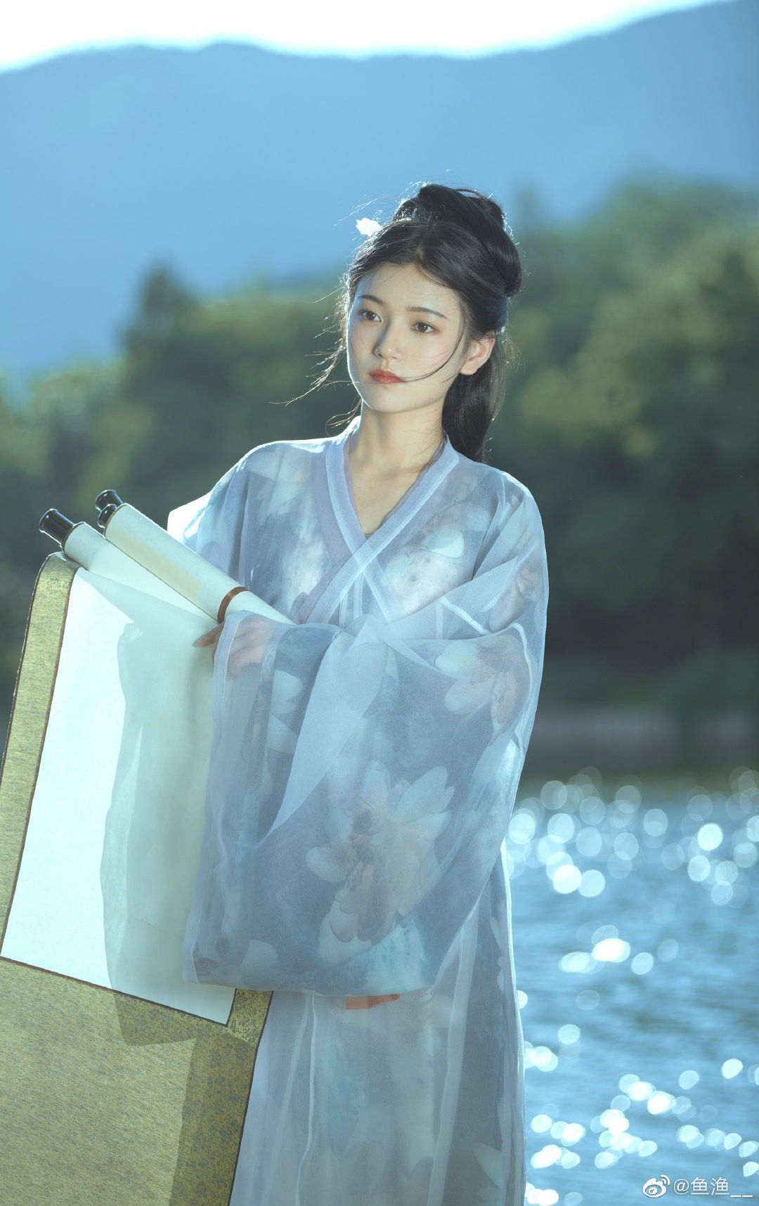 Hanfu Two-Piece Cotton-Linen Ensemble:A Blend of Traditional Elegance and Modern Comfort Hanfu Two-Piece Cotton-Linen Ensemble:A Blend of Traditional Elegance and Modern Comfort