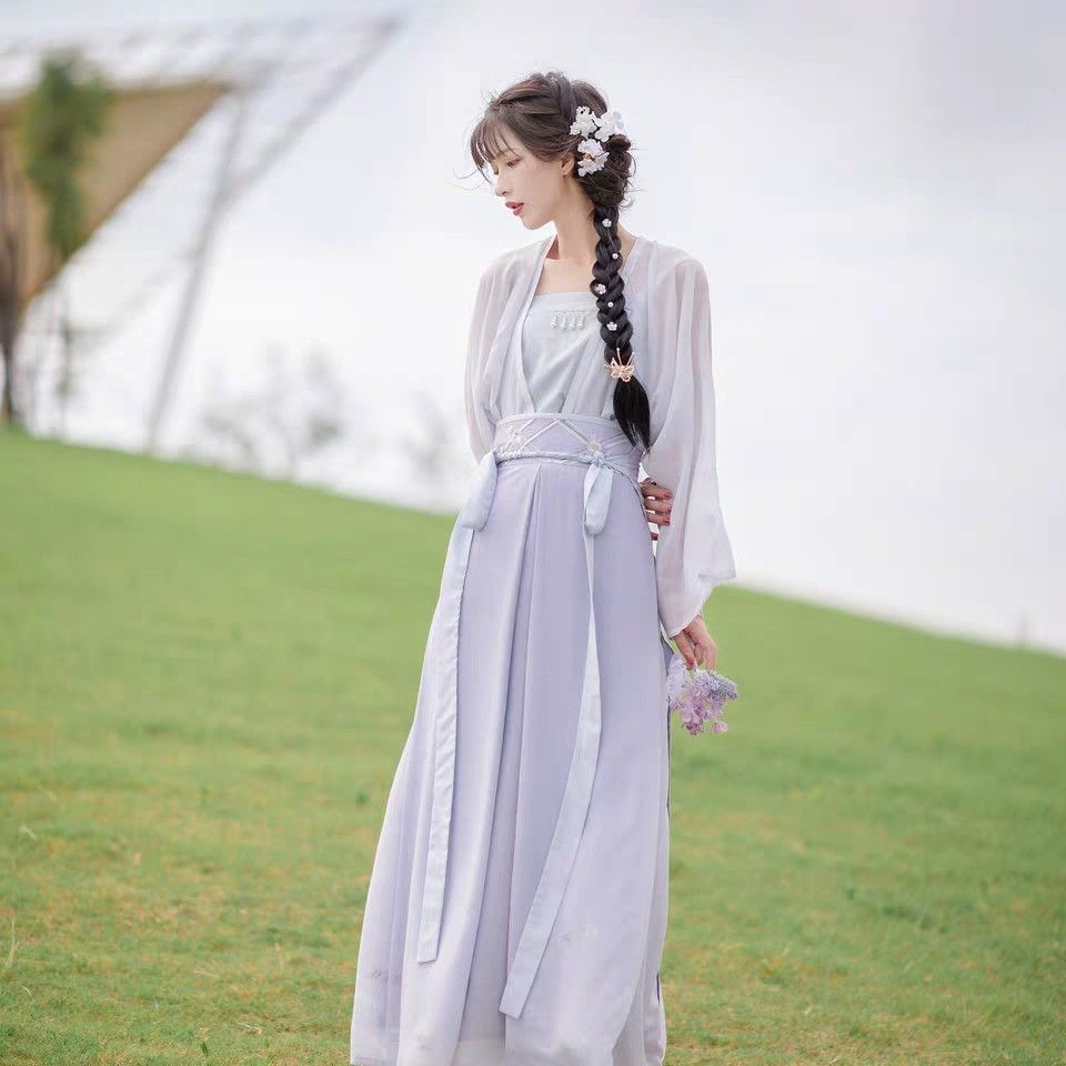 Winter Hanfu for Little Girls:Thick Layers for a Comfortable and Stylish Look