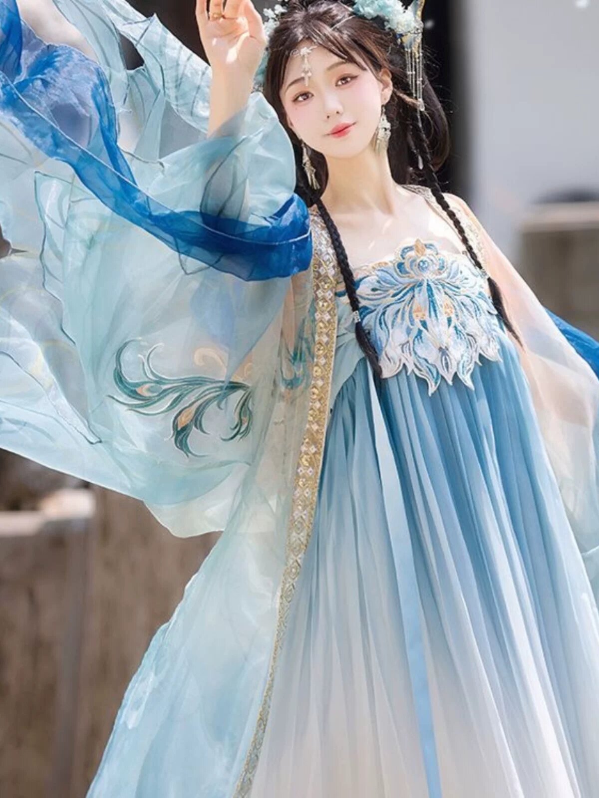The Splendor of Brand-Name Xiangyunsha Cheongsam:A Blend of Tradition and Modernity The Splendor of Brand-Name Xiangyunsha Cheongsam:A Blend of Tradition and Modernity