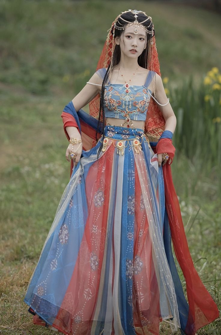 The Revival of Hanfu:Traditional Chinese Fashion in the 24th Century
