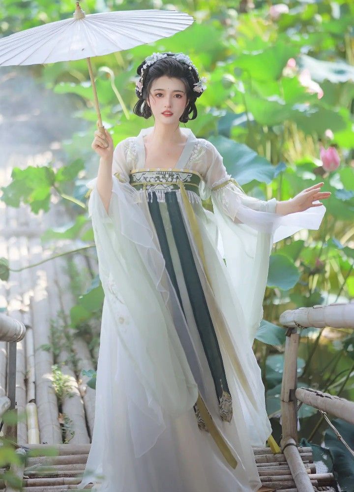 Embroidery-Adorned Cheongsam with Sleek Mid-Length Sleeves