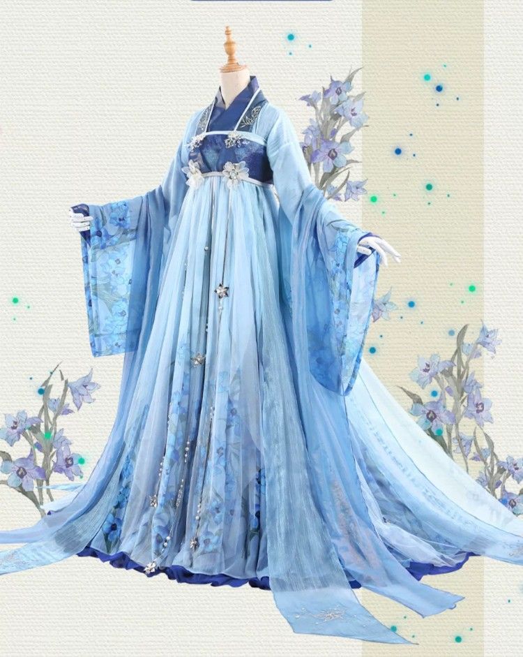 Encounter with the Divine Deer:Children in Traditional Hanfu Clothing