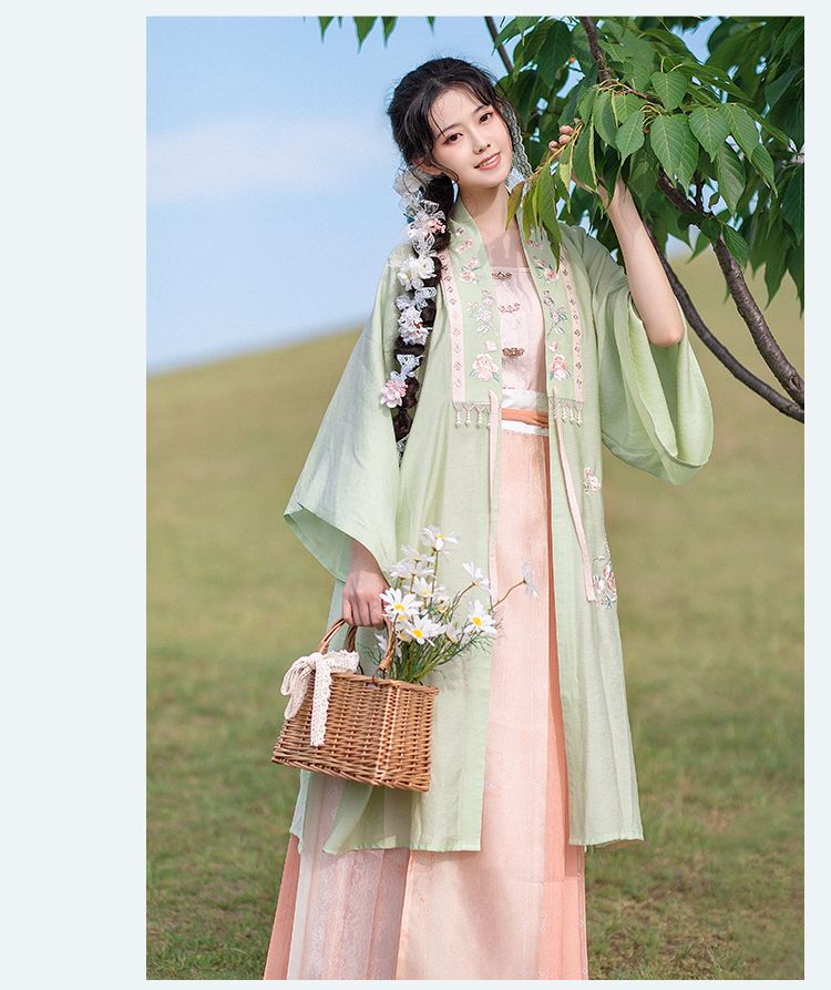 Summer Student Hanfu Fashion for Girls:A Blend of Tradition and Modernity Summer Student Hanfu Fashion for Girls:A Blend of Tradition and Modernity