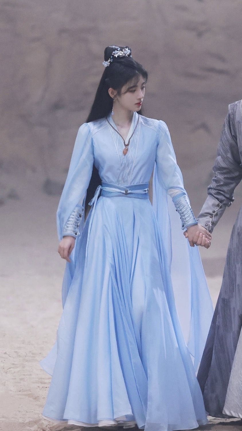 Embracing the New Wave:Western-Style Cheongsam Skirts for Girls