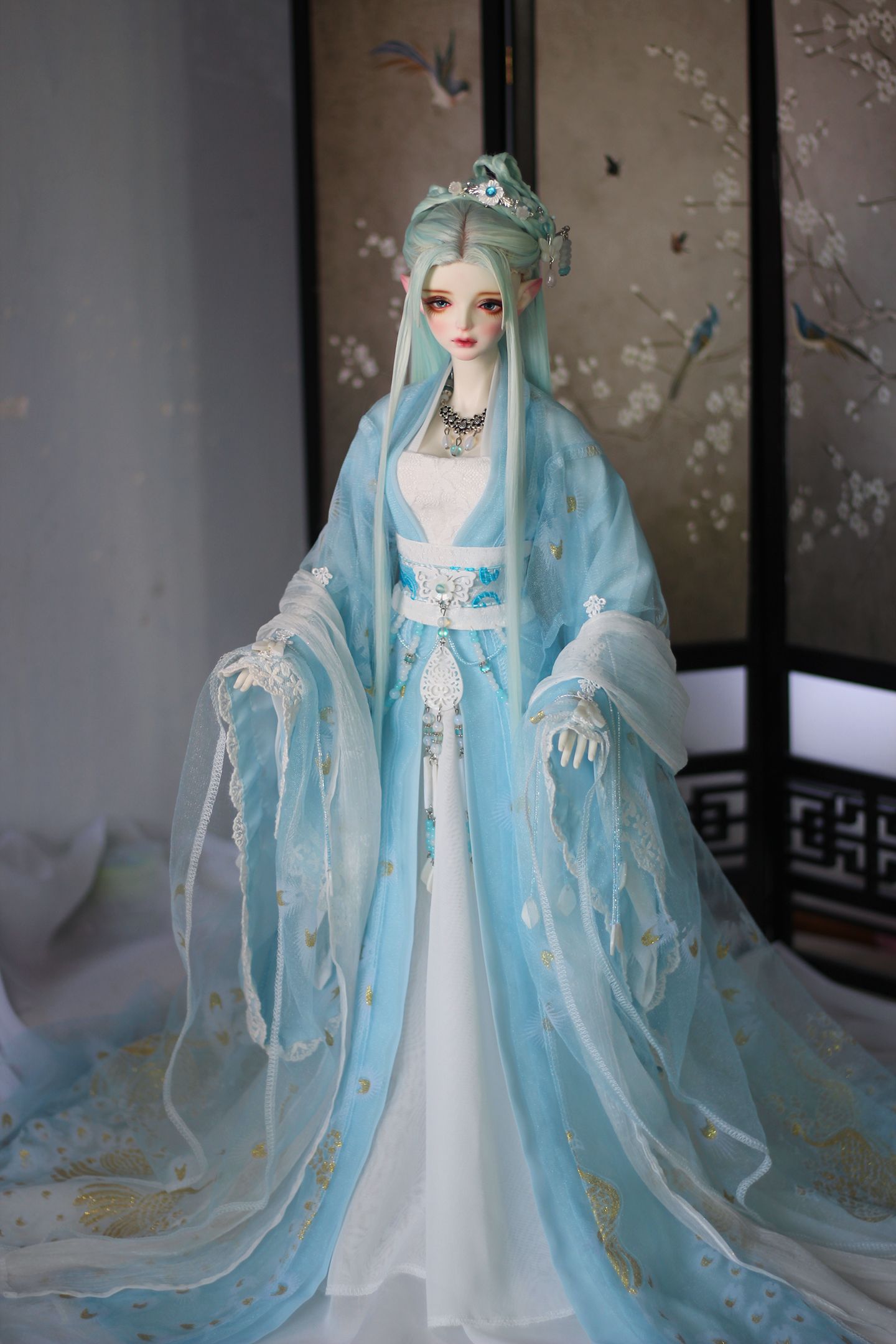 The Enchantment of Childrens Hanfu Cape and Pailan:A Journey into Traditional Chinese Attire