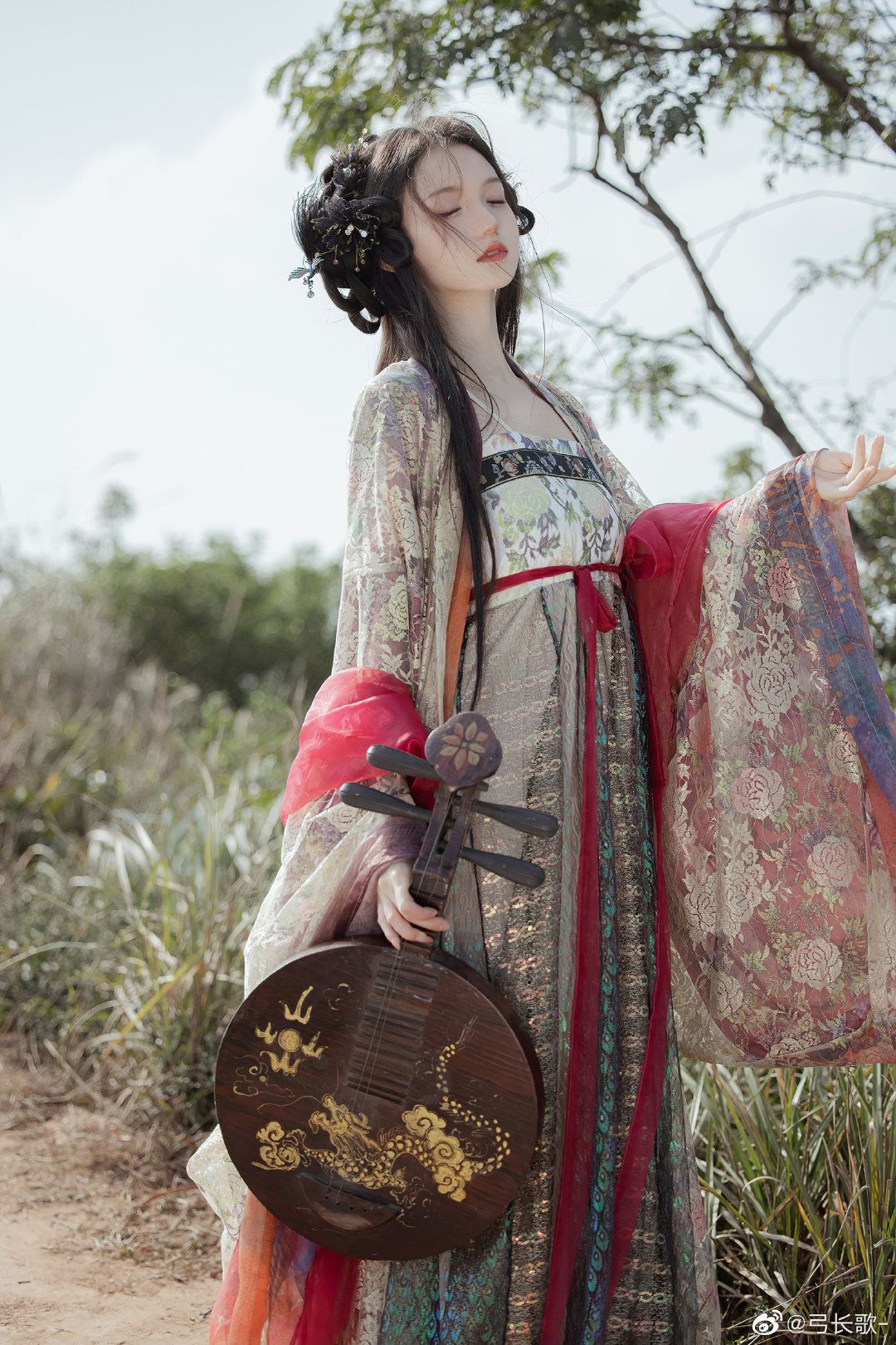 The Enchanting Dance of the Cheongsam-Clad Women