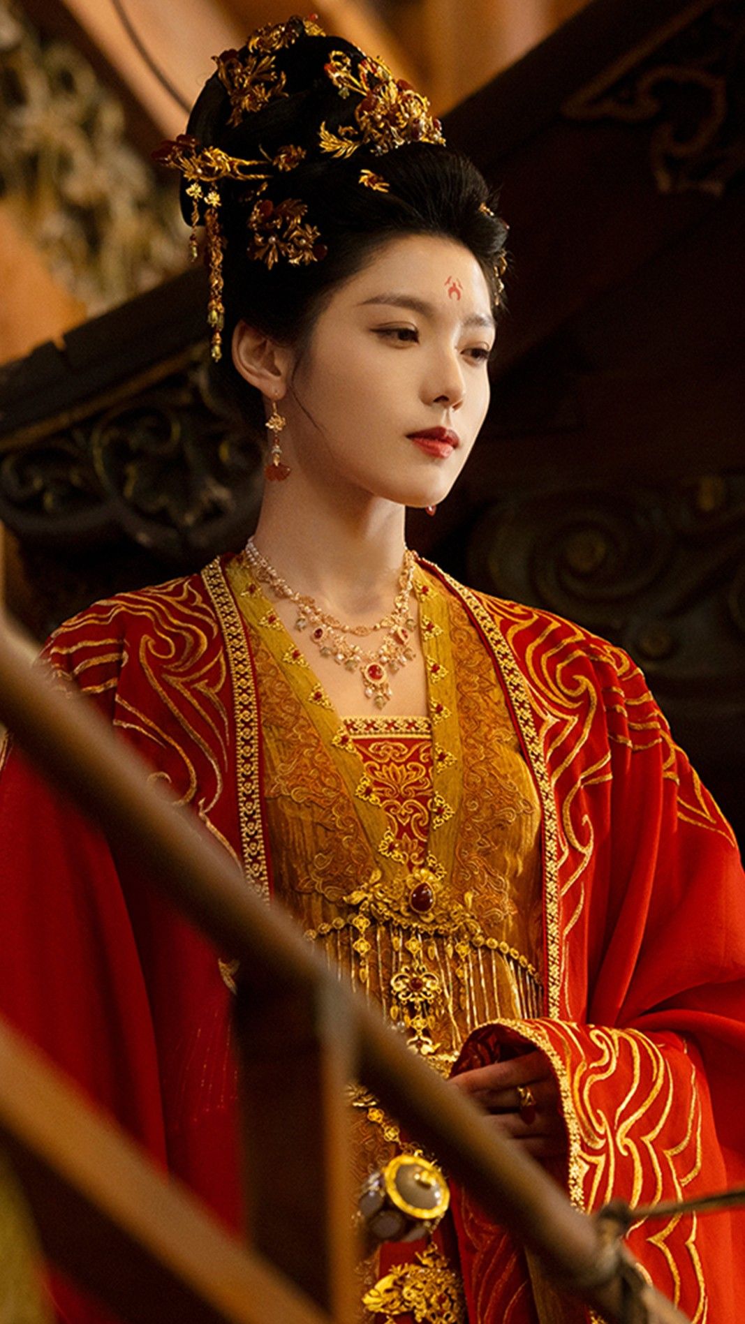 The Splendor of Ming-Style Horseface Skirt at a Steal Deal