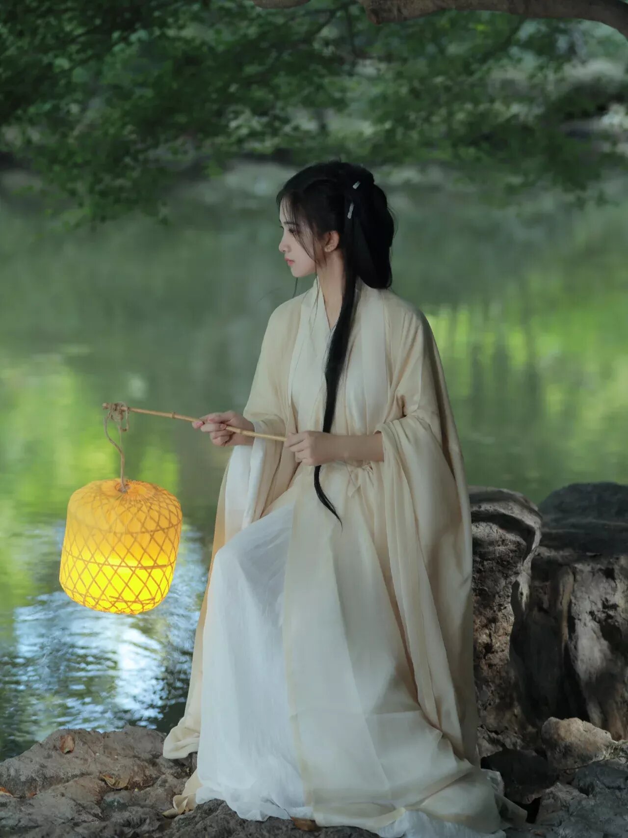The Traditional Chinese Style Hanfu Shop:A Journey into the Essence of Chinese Heritage