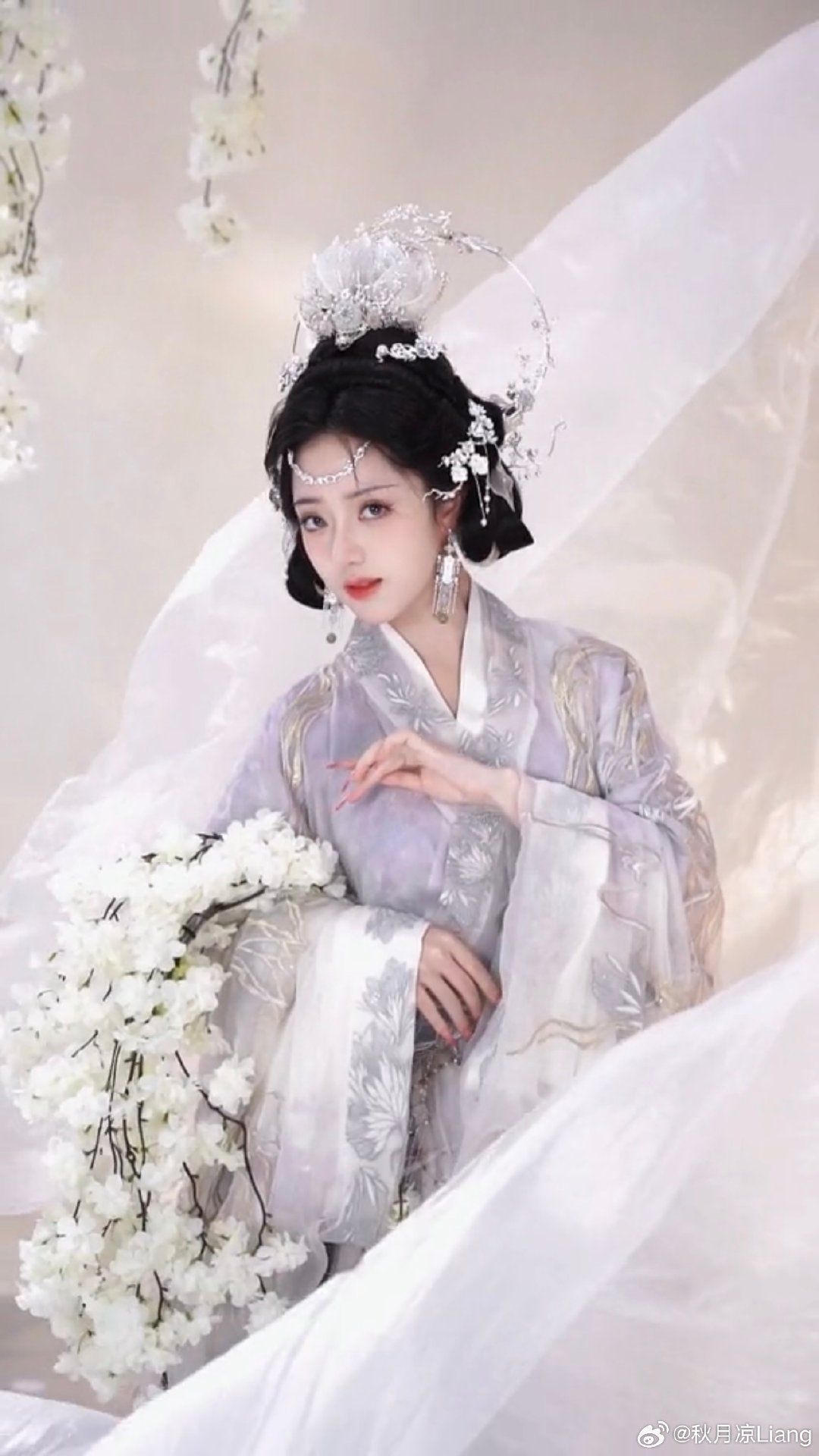 Childrens Cheongsam Fashion:The Revival of Traditional Elegance Childrens Cheongsam Fashion:The Revival of Traditional Elegance