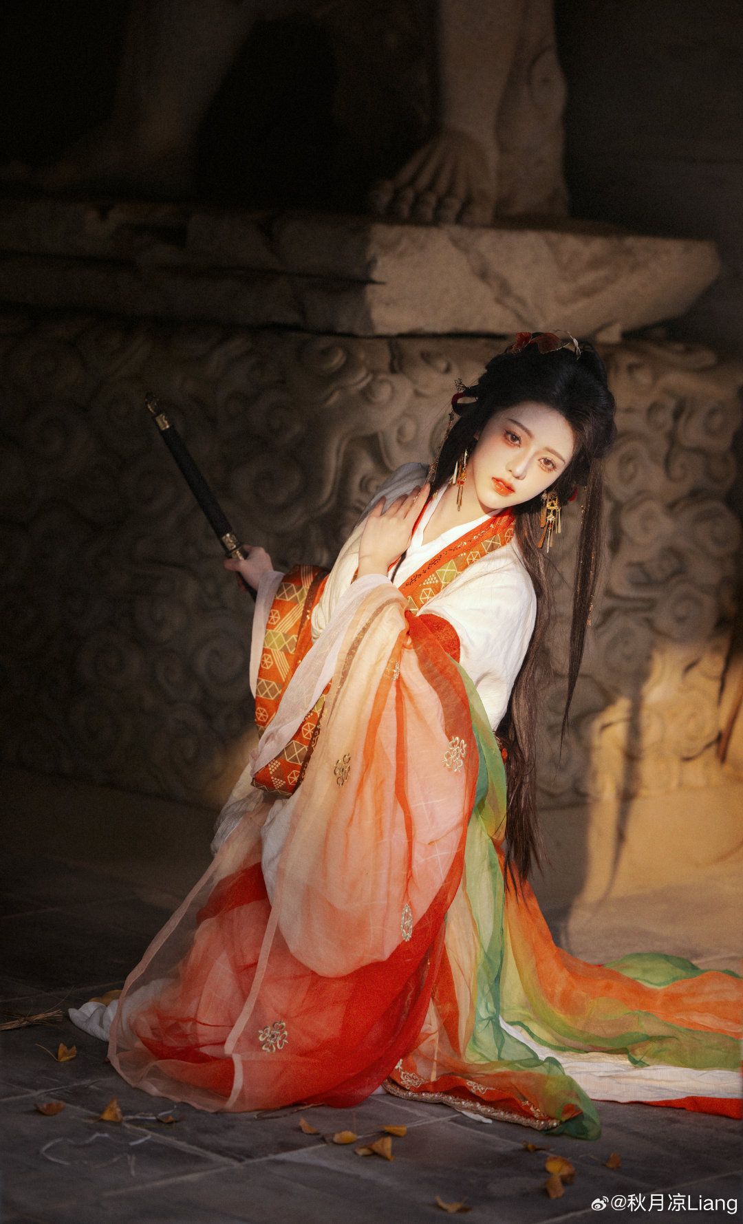 The Elegance of Long-Sleeve Cheongsam:A Closer Look at its Charm and Cultural Significance