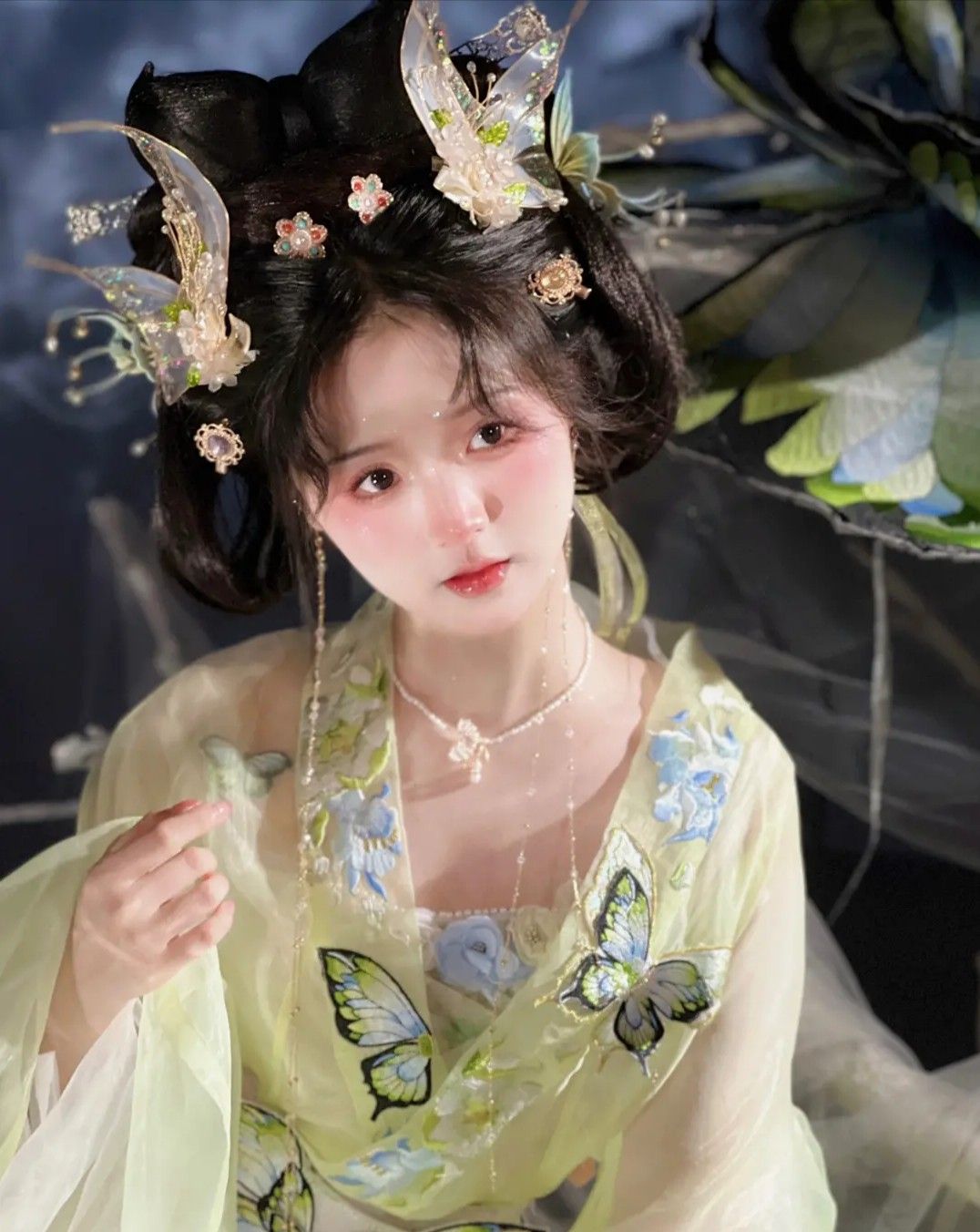 The Evolution of Hidden Hair Nets in Traditional Hanfu Fashion:A Blend of Modernity and Heritage The Evolution of Hidden Hair Nets in Traditional Hanfu Fashion:A Blend of Modernity and Heritage