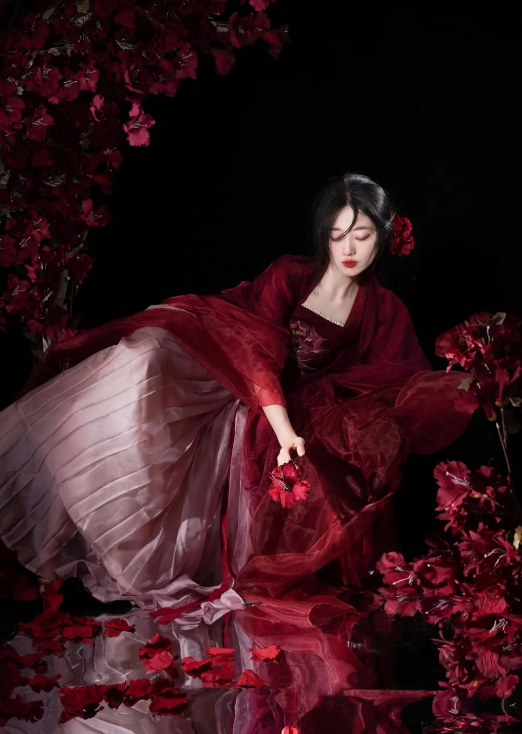 Hanfu Fashion:The Original Charm of Han Yun阁s Hibiscus Collection Hanfu Fashion:The Original Charm of Han Yun阁s Hibiscus Collection