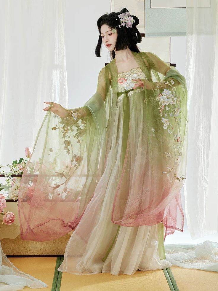 Audrey Silk Cheongsam:Embodying Traditional Elegance Audrey Silk Cheongsam:Embodying Traditional Elegance
