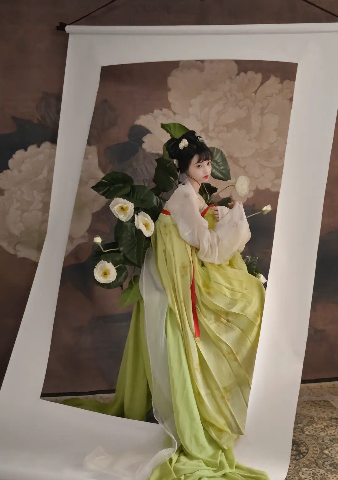 Chixia Hanfu Studio:Preserving the Splendor of Traditional Chinese Fashion
