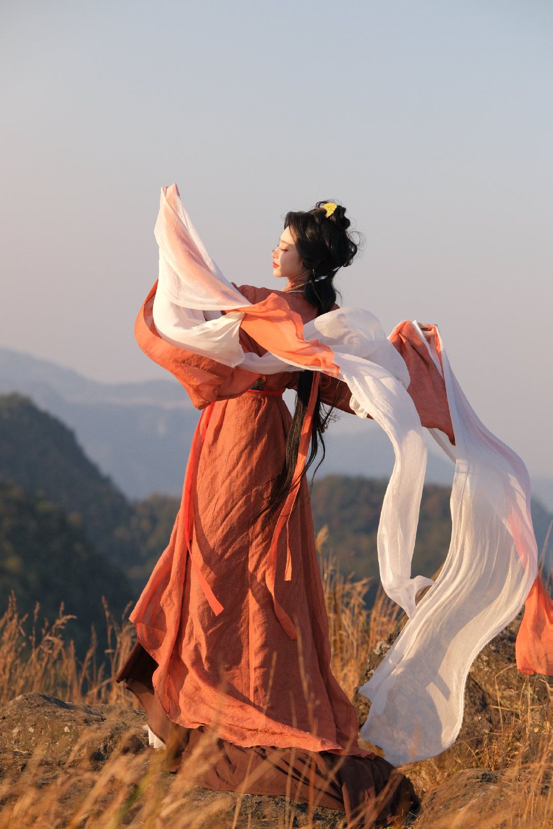 Winter Hanfu Fashion for Little Girls:The Splendor of Traditional Chinese Attire Winter Hanfu Fashion for Little Girls:The Splendor of Traditional Chinese Attire