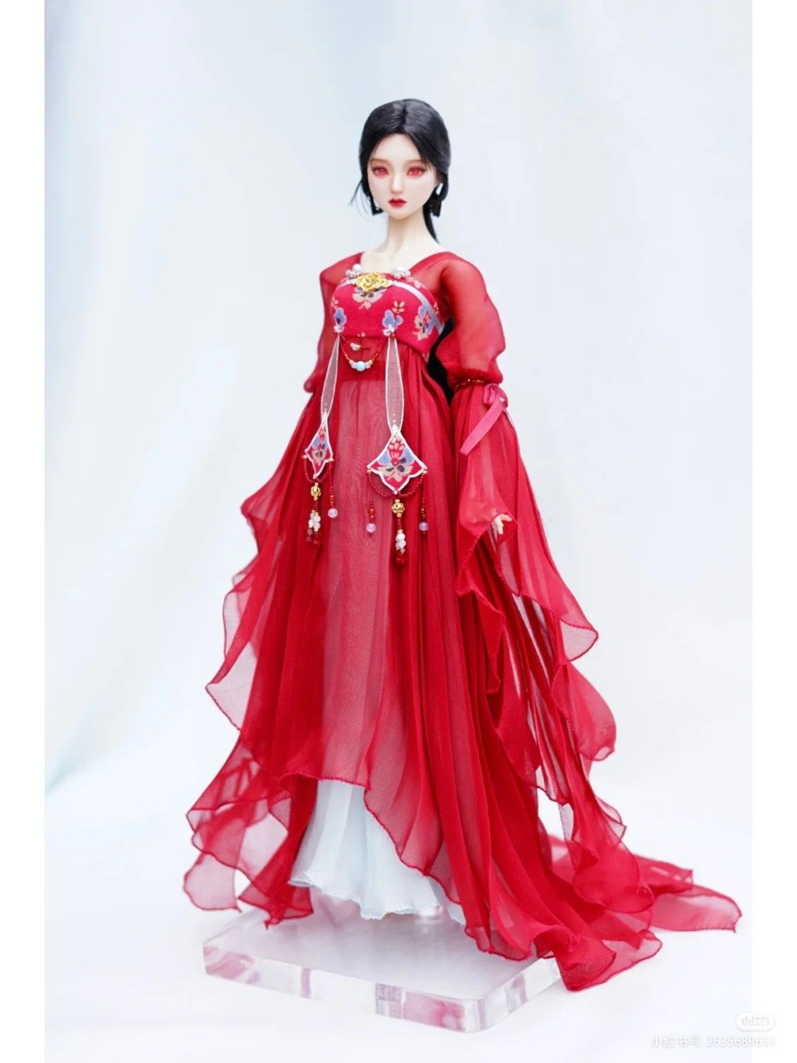The Rise of Hanfu Fashion:The Story of a 12-Year-Old Internet Celebrity The Rise of Hanfu Fashion:The Story of a 12-Year-Old Internet Celebrity