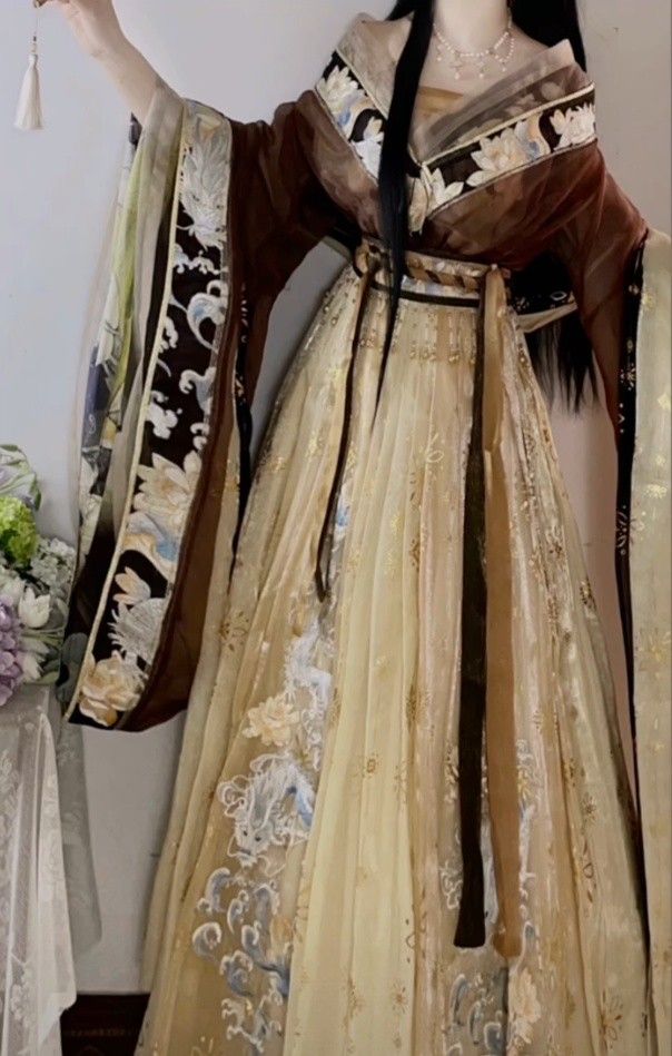 Childrens Hanfu Vests:A Glimpse into Traditional Chinese Fashion for Kids