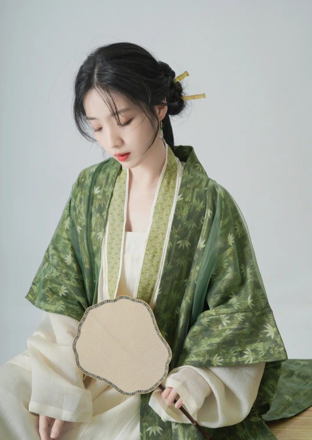 Silk Satin Horseface Skirt:A Traditional Beauty in Modern Vogue