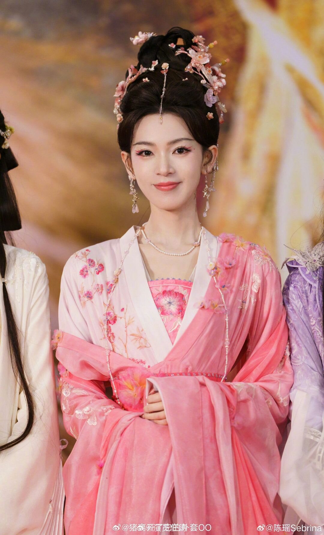 Vintage-Style Cheongsam:A Belly-Friendly Fashion Statement Vintage-Style Cheongsam:A Belly-Friendly Fashion Statement