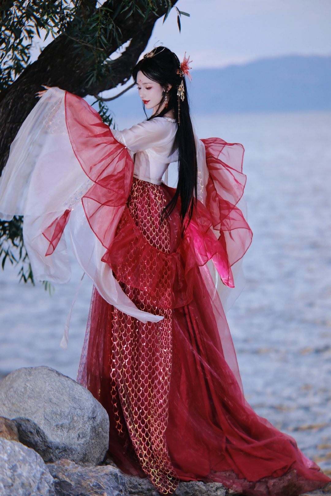 The Charm of Traditional Hanfu Qiyao Style:A Junior Middle School Students Perspective The Charm of Traditional Hanfu Qiyao Style:A Junior Middle School Students Perspective