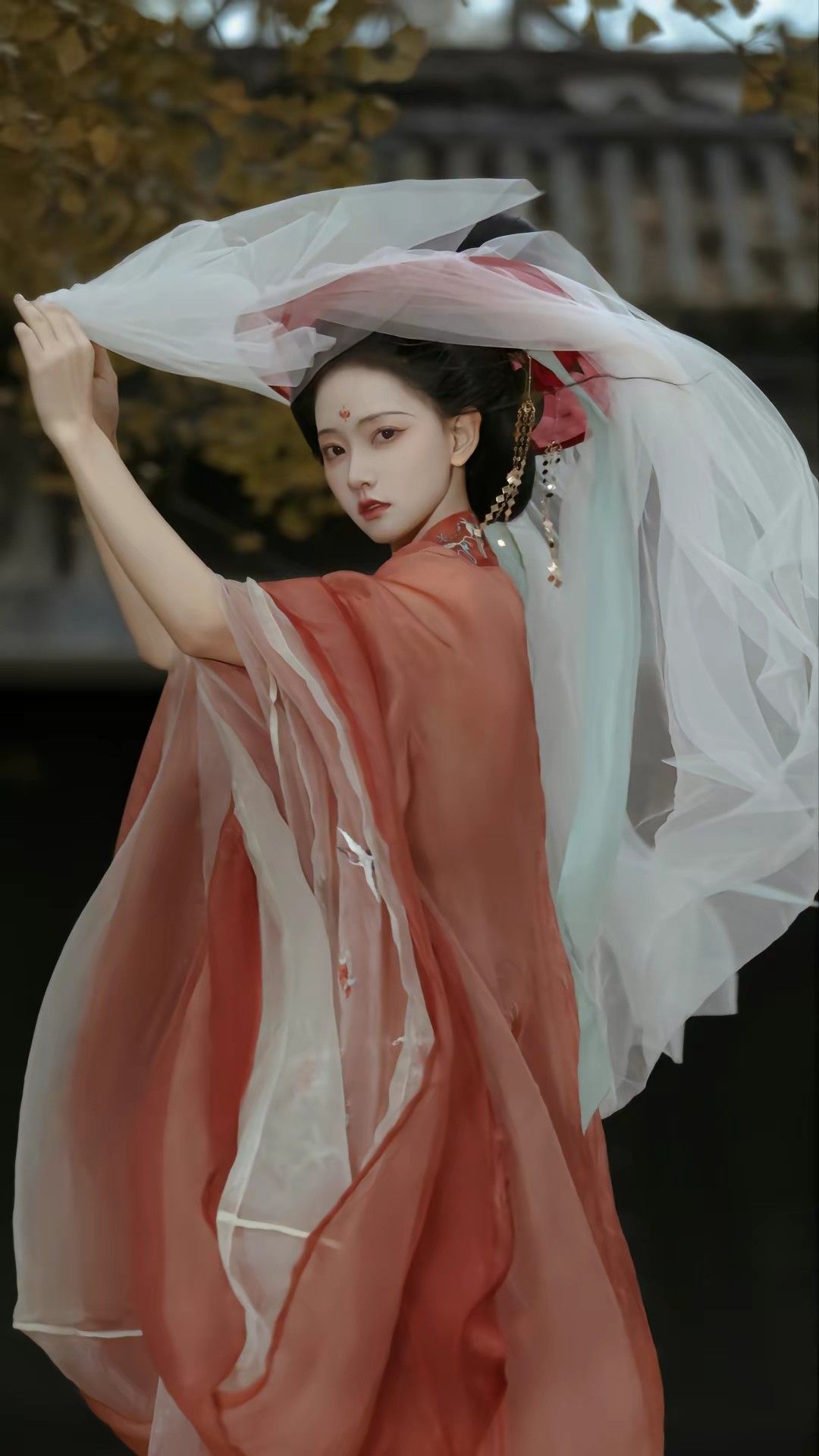 Silk Cheongsam Underlayer:A Guide to Styling and Care