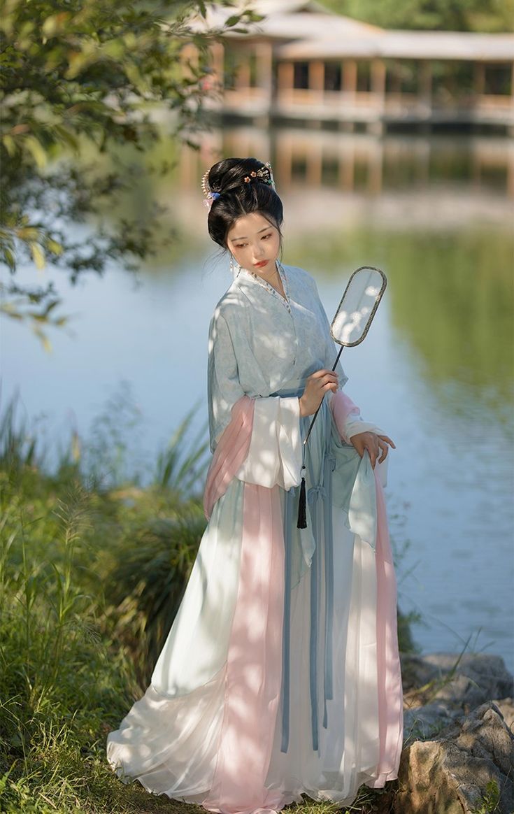 Luxurious Golden Silk Cheongsam Skirt A Statement of Elegance and Quality Luxurious Golden Silk Cheongsam Skirt A Statement of Elegance and Quality