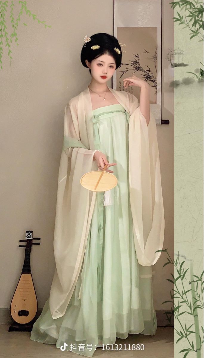 The Rise of Neck-Strapped Cheongsam with a Modern Twist of the Sling-Back Style The Rise of Neck-Strapped Cheongsam with a Modern Twist of the Sling-Back Style