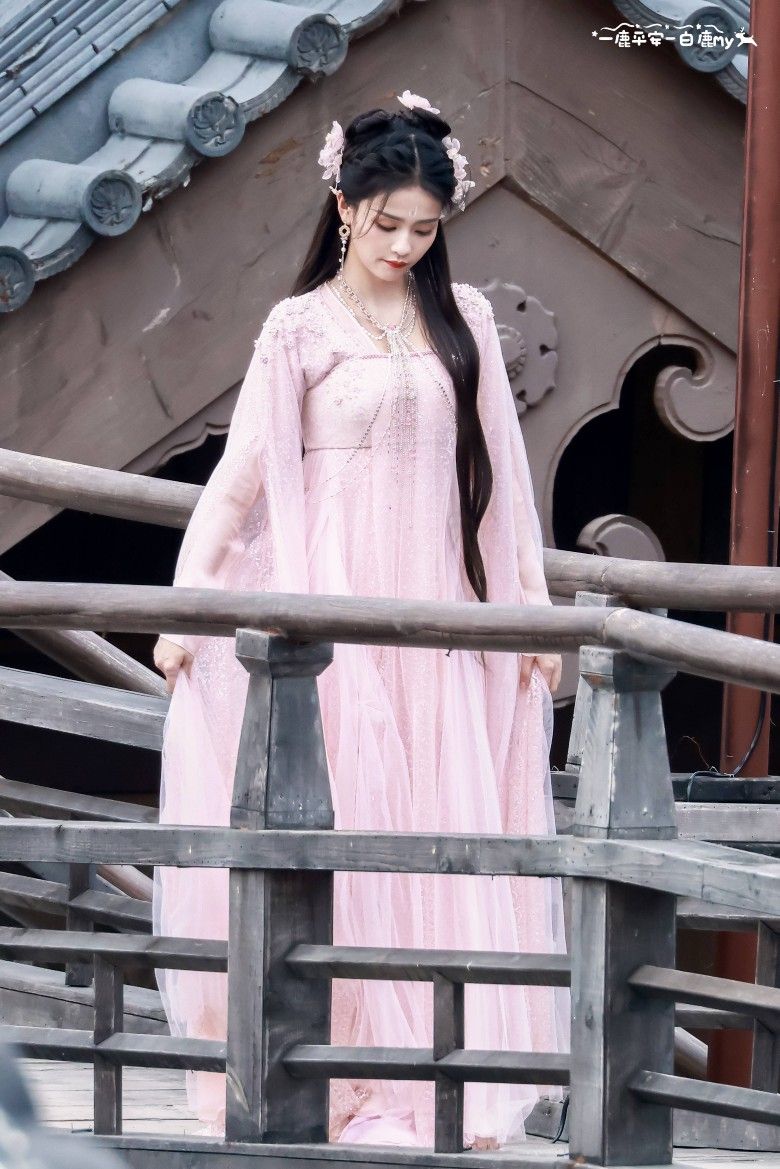New Style of Cheongsam for Women of 40 and Short Stature:Embracing Elegance and Comfort New Style of Cheongsam for Women of 40 and Short Stature:Embracing Elegance and Comfort