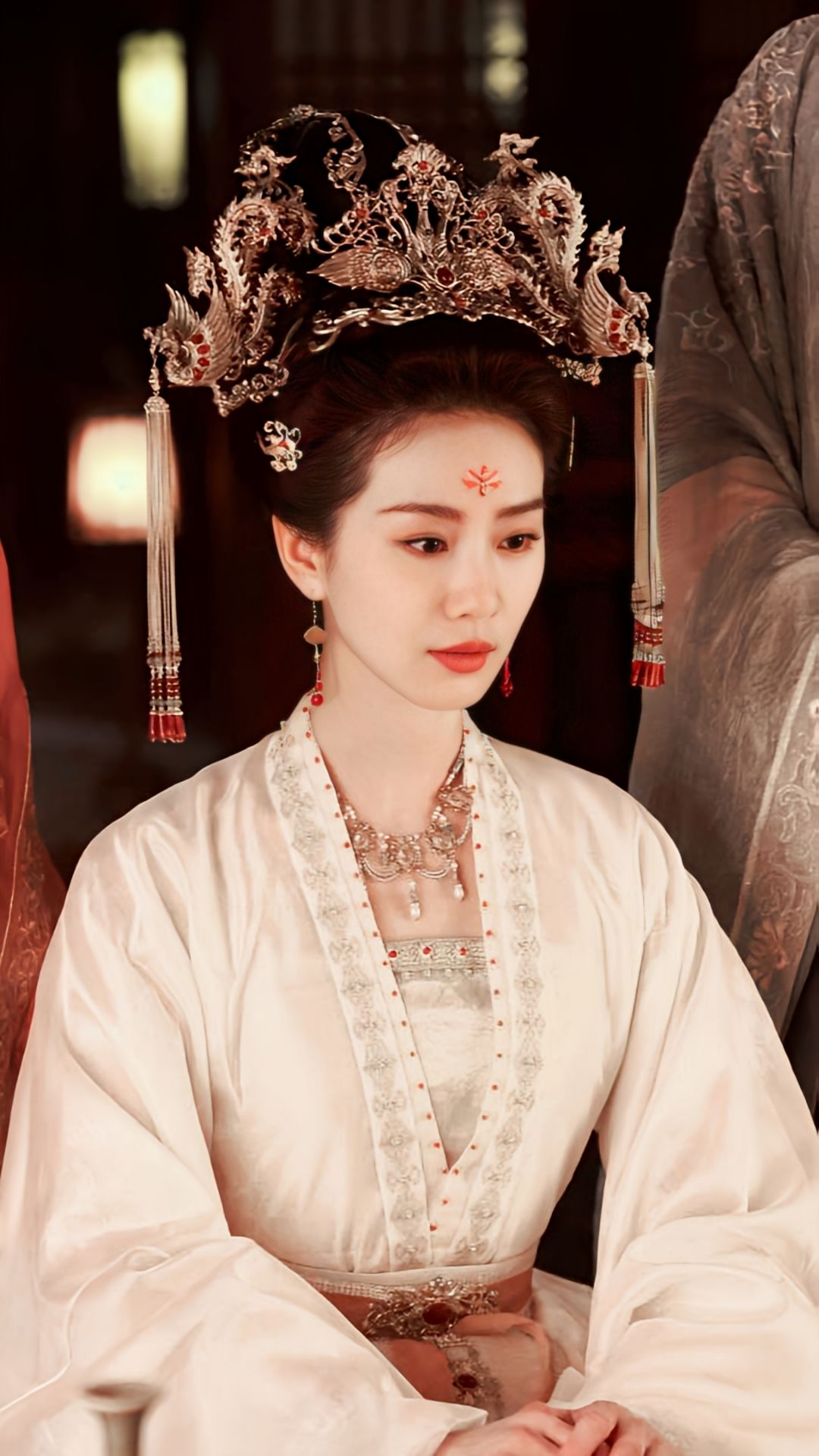 The Allure of a Cold and Elegant Cheongsam with Its Hourglass Silhouette