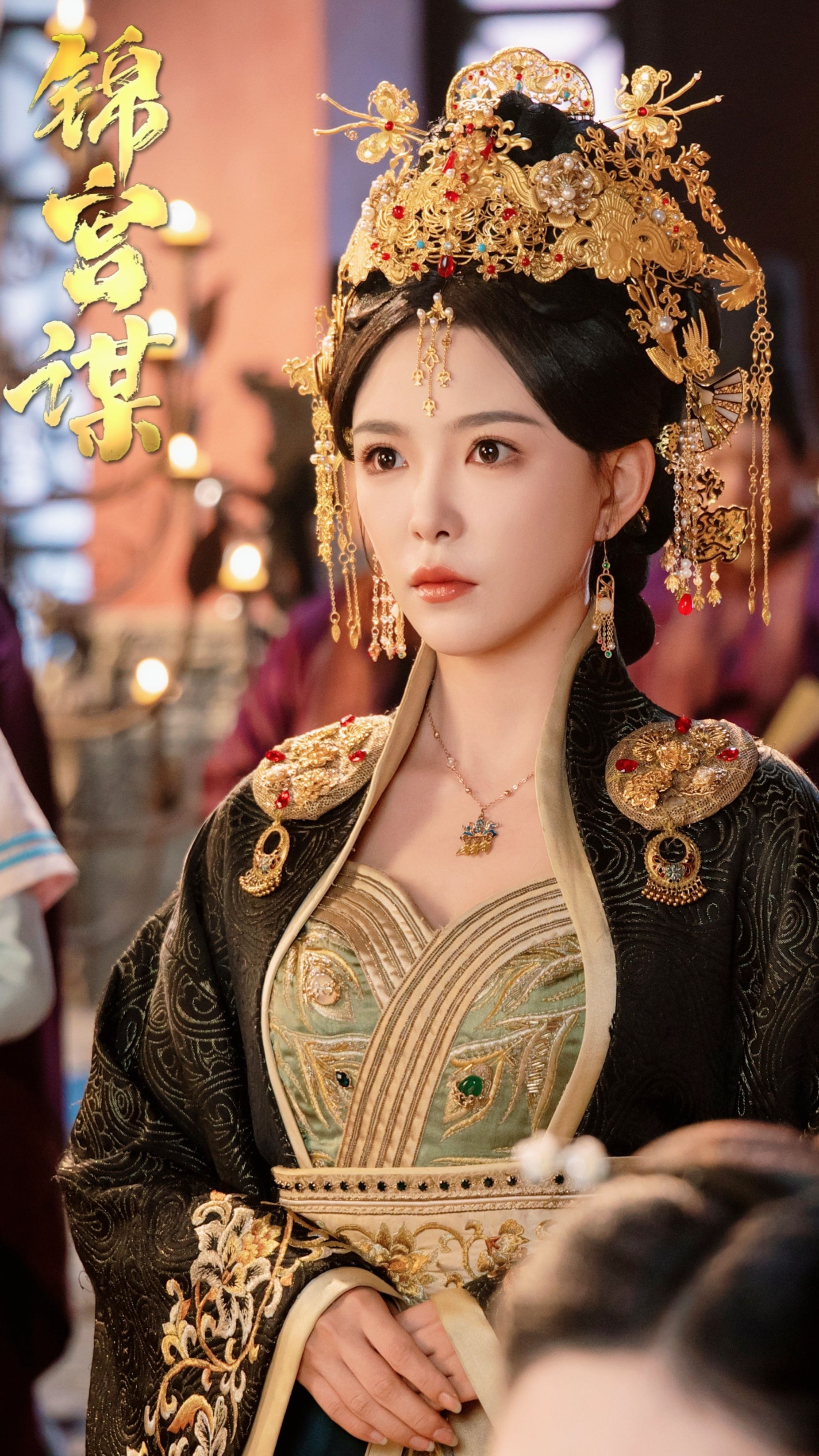 Elegance Redefined:The Charm of Yi Hongyans Cheongsam Elegance Redefined:The Charm of Yi Hongyans Cheongsam