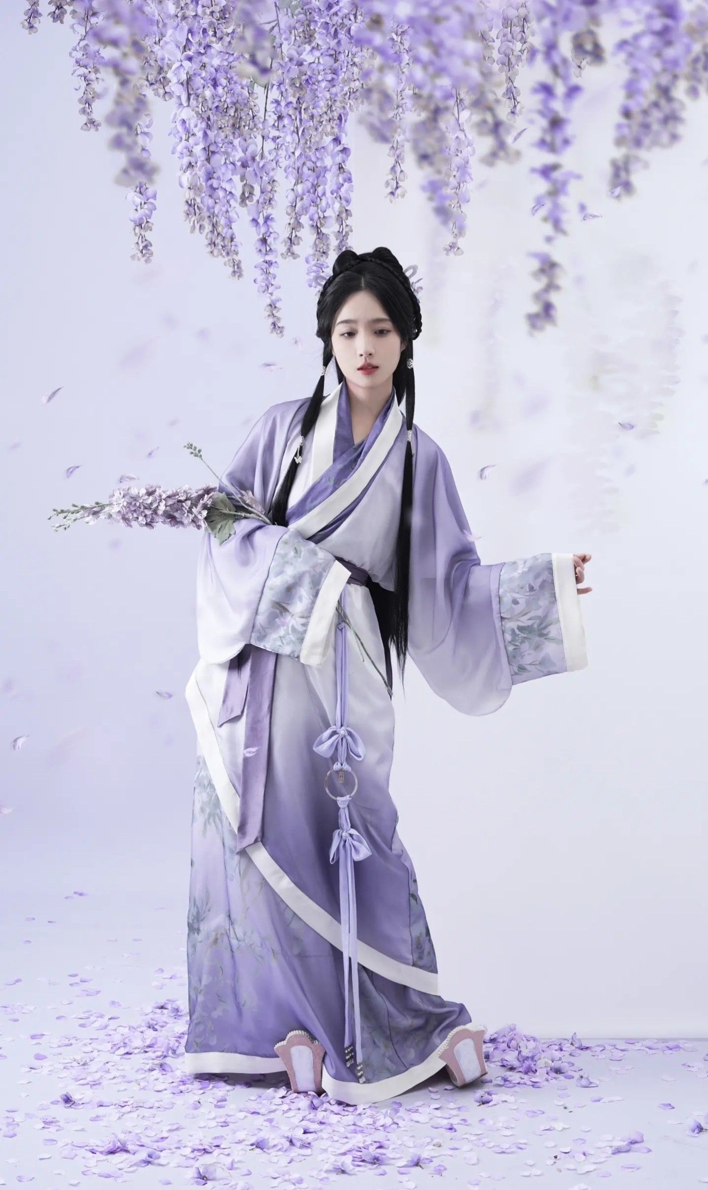 Winterizing Little Girls in Traditional Ming-Style Hanfu:A Guide to Comfort and Style