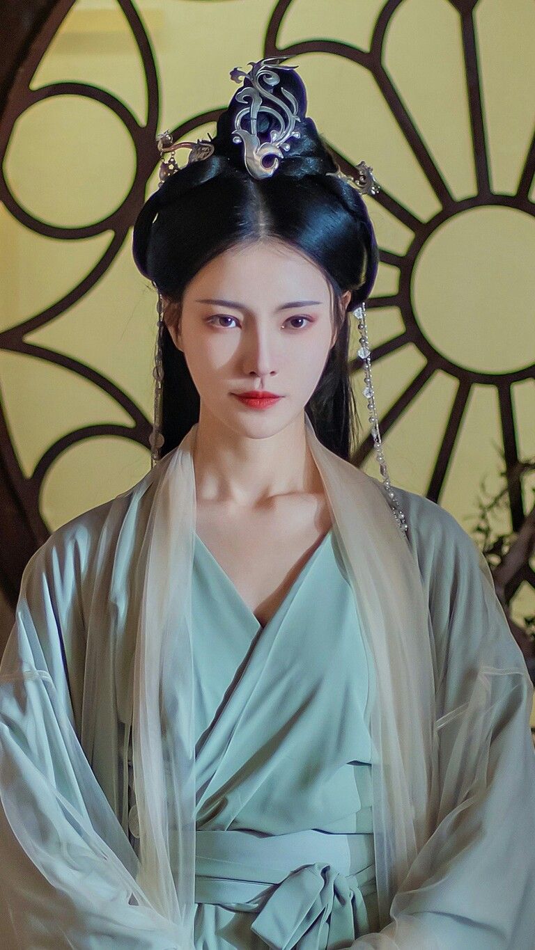 Girls Hanfu Jewelry:The Charm of Traditional Necklaces in Modern Times